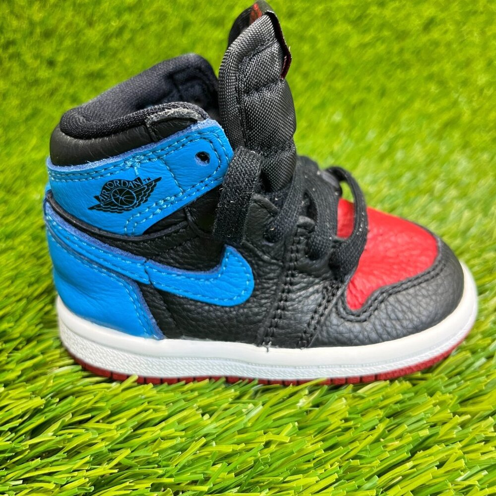 Nike Air Jordan 1 Retro High Toddler Size 4C Black Red Athletic Shoes Sneakers